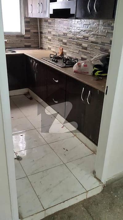 ابوالحسن اصفہا نی روڈ کراچی میں 2 کمروں کا 4 مرلہ فلیٹ 75.0 لاکھ میں برائے فروخت۔