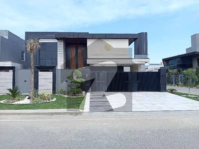 عبداللہ گارڈنز ایسٹ کینال روڈ,کینال روڈ,فیصل آباد میں 1 کنال مکان 17.0 کروڑ میں برائے فروخت۔