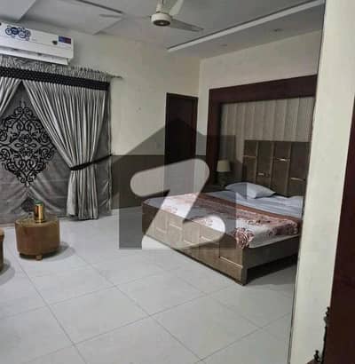 8 Marla Luxury House Full Furnished For Rant Usman Black Bahria Town Lahore
