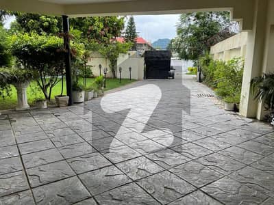 ایف ۔ 8 اسلام آباد میں 6 کمروں کا 2 کنال مکان 12.0 لاکھ میں کرایہ پر دستیاب ہے۔