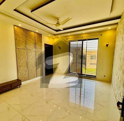 1 Kanal Upper Portion For Rent Sector E Bahria Town Lahore