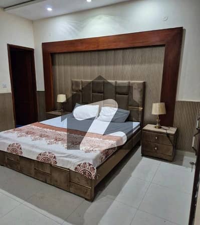 8 Marla Luxury House Full Furnished For Rant Usman Black Bahria Town Lahore