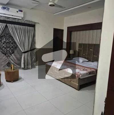 8 Marla Luxury House Full Furnished For Rant Usman Black Bahria Town Lahore