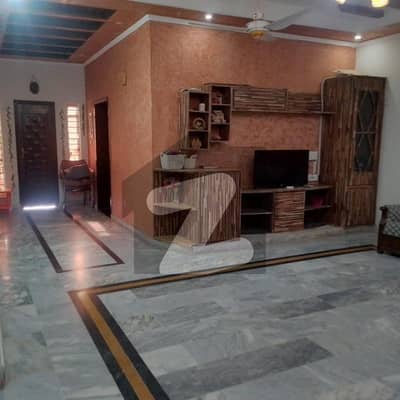 Prominently-Located 2800 Square Feet House Available In Media Town Prominently-Located 2800 Square Feet House Available In Media Town