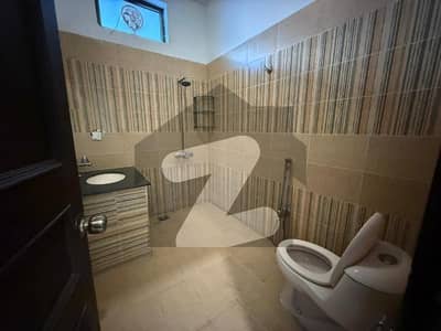 آئی ۔ 8/3 آئی ۔ 8,اسلام آباد میں 3 کمروں کا 12 مرلہ بالائی پورشن 1.3 لاکھ میں کرایہ پر دستیاب ہے۔