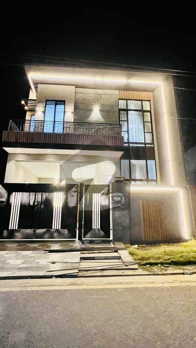 گرینڈ انکلیو ناردرن بائی پاس,ملتان میں 3 کمروں کا 5 مرلہ مکان 1.6 کروڑ میں برائے فروخت۔