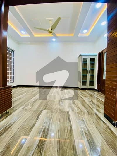 ڈی ایچ اے ڈیفینس فیز 2 ڈی ایچ اے ڈیفینس,اسلام آباد میں 10 مرلہ مکان 1.45 لاکھ میں کرایہ پر دستیاب ہے۔