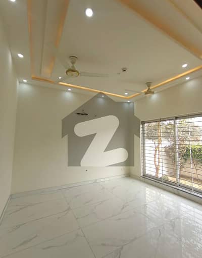 10 Marla House Upper Portion For Rent Phase 8