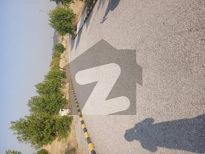 ڈی ایچ اے فیز 6 - سیکٹر بی3 ڈی ایچ اے ڈیفینس فیز 6 ,ڈی ایچ اے ڈیفینس,اسلام آباد میں 1 کنال رہائشی پلاٹ 1.55 کروڑ میں برائے فروخت۔