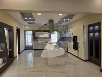 Ultra Luxury 1000 Yards Fully Renovated Bungalow for Rent in DHA Phase 6.