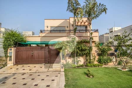 10 MARLA HOUSE FOR SALE NEAR TO MAIN ROAD