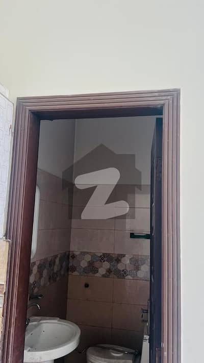 خیابانِ امین ۔ بلاک اے خیابانِ امین,لاہور میں 2 مرلہ دکان 45.0 ہزار میں کرایہ پر دستیاب ہے۔