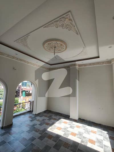 10 Marla Brand New House Upper Portion For Rent.