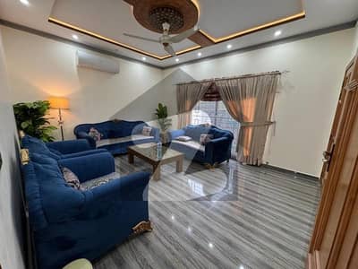 بحریہ ٹاؤن فیز 8 ۔ بلاک جی بحریہ ٹاؤن فیز 8,بحریہ ٹاؤن راولپنڈی,راولپنڈی میں 5 کمروں کا 10 مرلہ مکان 4.0 لاکھ میں کرایہ پر دستیاب ہے۔