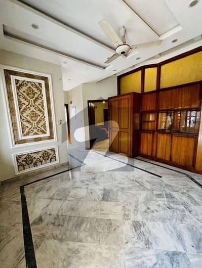 Best Options Upper Portion Is Available For rent In DHA Phase 4 - Block AA