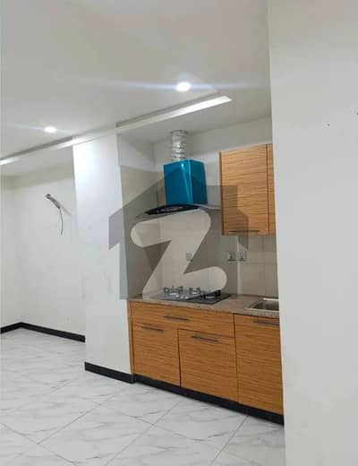 STUDIO UNFURNISHED APARTMENT AVAILABLE FOR RENT IN REASONABLE PRICE AT GULBERG GREENS
