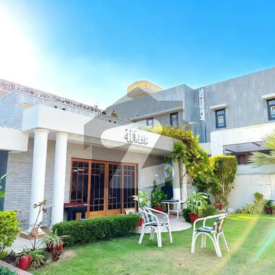 1000 YARDS BUNGALOW FOR RENT