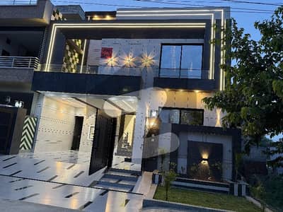 10 Marla Brand New House Available For Sale