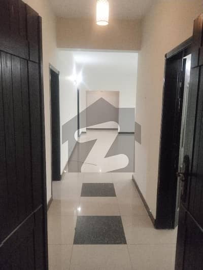 10 Marla 3 Bed Apartment Available for Sale