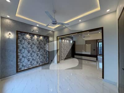 بحریہ آرچرڈ فیز 2 بحریہ آرچرڈ,لاہور میں 3 کمروں کا 5 مرلہ مکان 2.1 کروڑ میں برائے فروخت۔