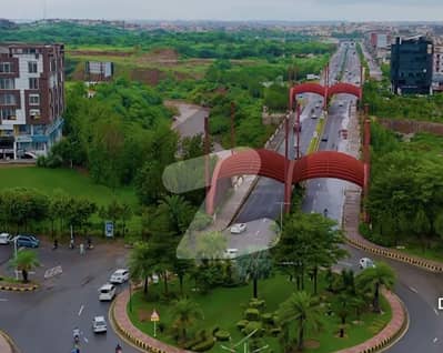 7Marla developed & Prime Location Plot