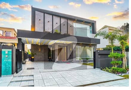 1 Kanal Top Quality Build Luxurious Beautiful Modern Design Villa For Sale In DHA Lahore Phase 6 Prime Location
