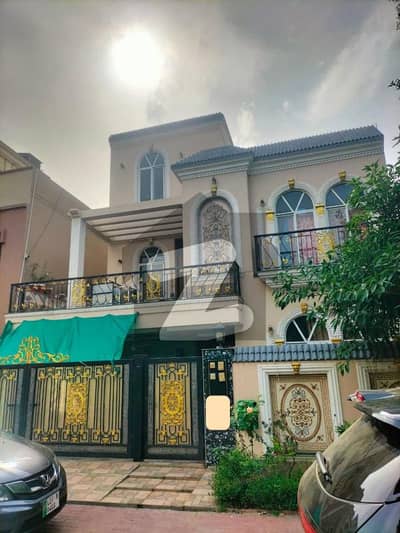 10 MARLA JUST LIKE NEW HOUSE FOR RENT IN BAHRIA TOWN LAHORE SECTOR E | AJMAIR GROUP