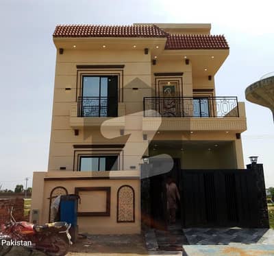 پیراگون سٹی لاہور میں 3 کمروں کا 4 مرلہ مکان 1.9 کروڑ میں برائے فروخت۔