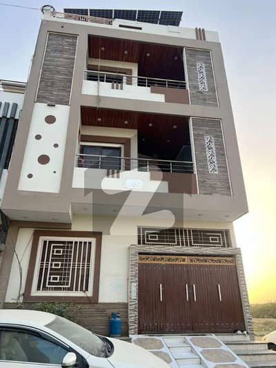 سادی گارڈن - بلاک 1 سعدی گارڈن,سکیم 33,کراچی میں 6 کمروں کا 5 مرلہ مکان 2.85 کروڑ میں برائے فروخت۔