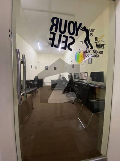 گلبرگ لاہور میں 5 مرلہ عمارت 85.0 ہزار میں کرایہ پر دستیاب ہے۔