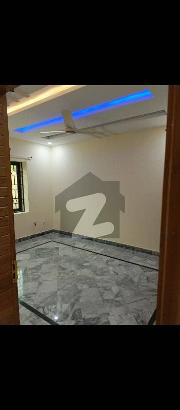 ای ۔ 11/4 ای ۔ 11,اسلام آباد میں 3 کمروں کا 1 کنال زیریں پورشن 1.2 لاکھ میں کرایہ پر دستیاب ہے۔