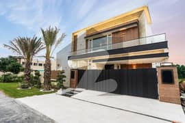 Luxury Living 10 Marla Beautiful House for Sale in DHA Phase 5 Lahore