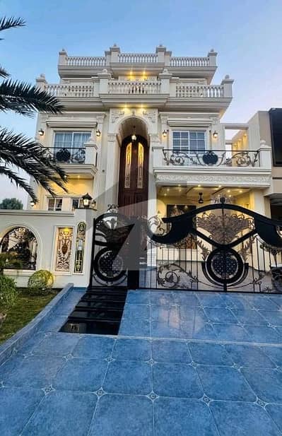 In Citi Housing Society You Can Find The Perfect Prime Location House For sale