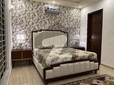 ڈی ایچ اے فیز 8 ڈیفنس (ڈی ایچ اے),لاہور میں 1 کمرے کا 1 کنال کمرہ 55.0 ہزار میں کرایہ پر دستیاب ہے۔