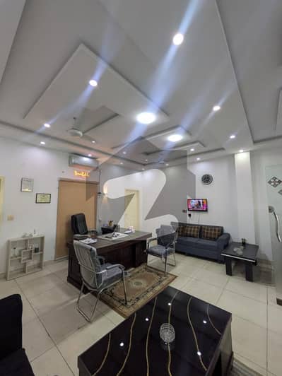 کالج روڈ لاہور میں 4 مرلہ Studio دکان 80.0 ہزار میں کرایہ پر دستیاب ہے۔