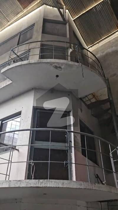 ہنجروال لاہور میں 3 کمروں کا 1 کنال گودام 2.8 لاکھ میں کرایہ پر دستیاب ہے۔