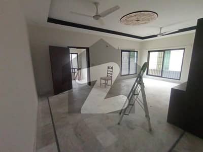 ڈی ایچ اے فیز 4 - بلاک بیبی فیز 4,ڈیفنس (ڈی ایچ اے),لاہور میں 3 کمروں کا 1 کنال بالائی پورشن 1.2 لاکھ میں کرایہ پر دستیاب ہے۔ ڈی ایچ اے فیز 4 - بلاک بیبی فیز 4,ڈیفنس (ڈی ایچ اے),لاہور میں 3 کمروں کا 1 کنال بالائی پورشن 1.2 لاکھ میں کرایہ پر دستیاب ہے۔