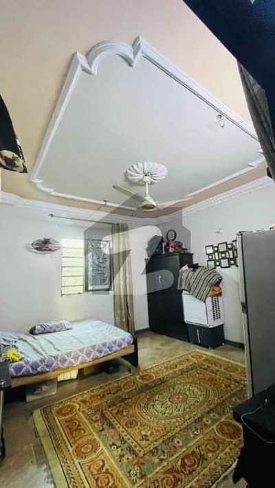Penthouse For Sale In Liauatabad Block 06 3 Bed With 3 Attach Bath + 1 Terrace 9x12 100square Yard With Roof 850 Square Feet