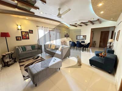 بی ایم سی ایچ ایس کراچی میں 3 کمروں کا 10 مرلہ فلیٹ 3.5 کروڑ میں برائے فروخت۔