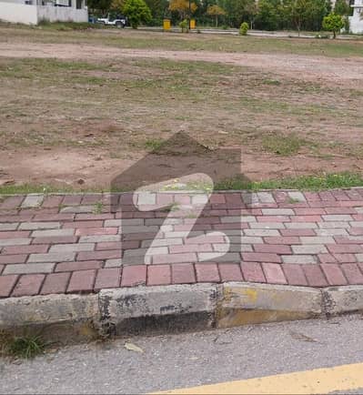 Sec H 5 Marla plot in Bahria enclave