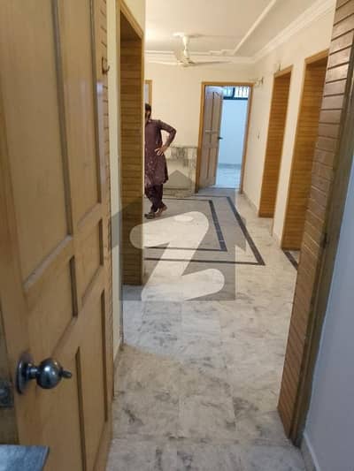 ایف ۔ 10/2 ایف ۔ 10,اسلام آباد میں 2 کمروں کا 10 مرلہ زیریں پورشن 90.0 ہزار میں کرایہ پر دستیاب ہے۔