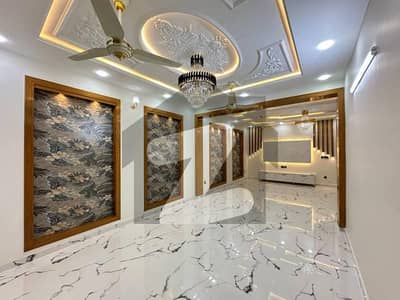 جی ۔ 14 اسلام آباد میں 6 کمروں کا 10 مرلہ مکان 3.0 لاکھ میں کرایہ پر دستیاب ہے۔