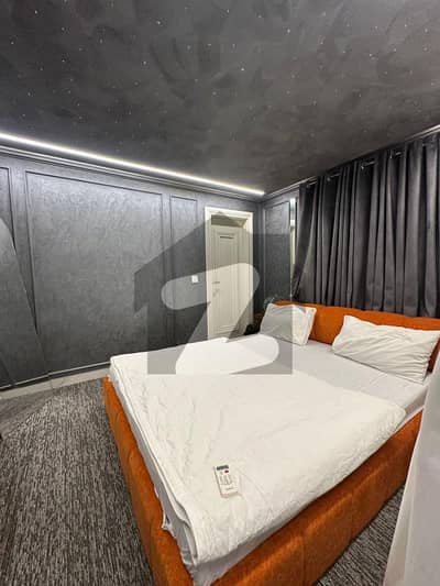 LUXURY 5 MARLA FURNISHED HOUSE AVALIBLE FOR RENT IN BAHRIA TOWN LAHORE