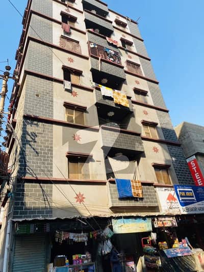 3rd Floor 2 Bed With 2 Washroom 2 Side Corner Available For Sale Liaquatabad Block 8