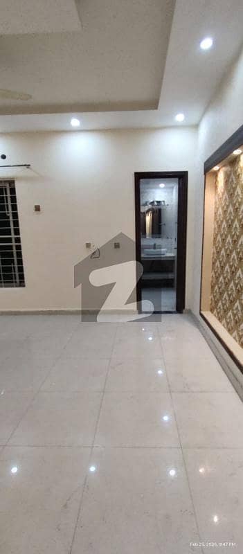 10 Marla Full House For Rent Tile Floor Like New Condition