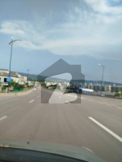 Bahria Enclave, Sector N, 8 Marla,possession able for sale