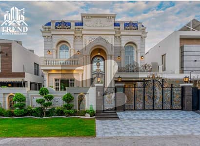 ORIGINAL PICTURES ROYAL DESIGN BRAND NEW HOUSE FOR NEAR PARK