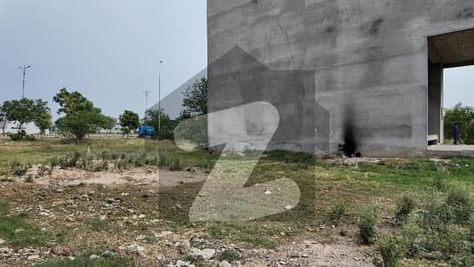 Superb Location Plot MB 375 Commercial 8 Marla