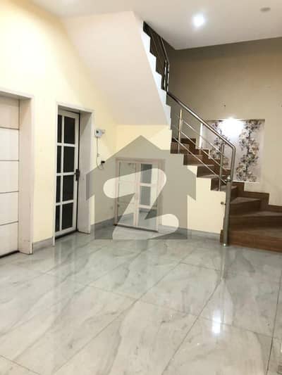 بحریہ آرچرڈ لاہور میں 3 کمروں کا 5 مرلہ مکان 65.0 ہزار میں کرایہ پر دستیاب ہے۔ بحریہ آرچرڈ لاہور میں 3 کمروں کا 5 مرلہ مکان 65.0 ہزار میں کرایہ پر دستیاب ہے۔