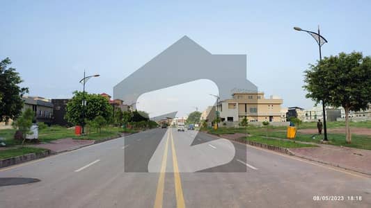 بحریہ انکلیو - سیکٹر سی 3 بحریہ انکلیو,بحریہ ٹاؤن,اسلام آباد میں 10 مرلہ رہائشی پلاٹ 1.65 کروڑ میں برائے فروخت۔